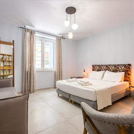 Bentzi...Boutique Apartment In Pangrati, Superior Suite Atina Dış mekan fotoğraf